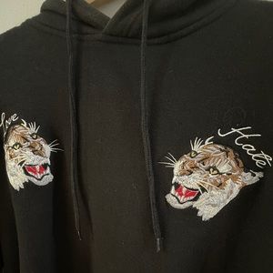 Defyant Embroidered Black Hoodie Size M